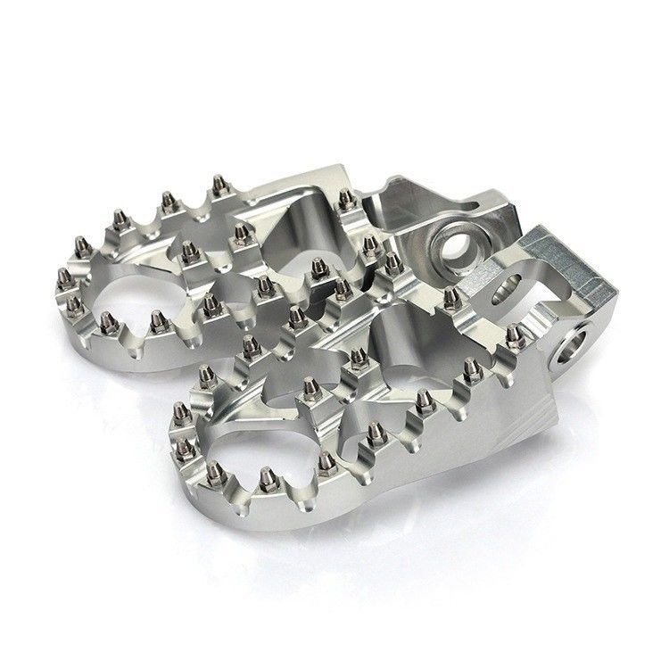 Kleinserienfertigung CNC-bearbeitete hochleistungsfähige Metall-Aluminium-Motorrad-Fussspangen